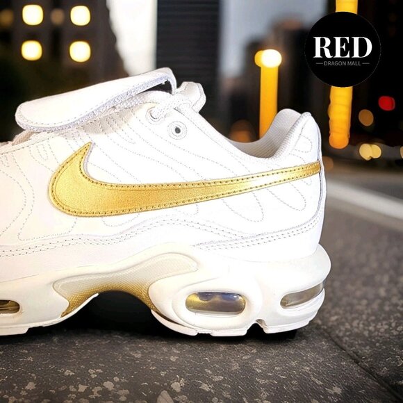 Athletic_Shoes